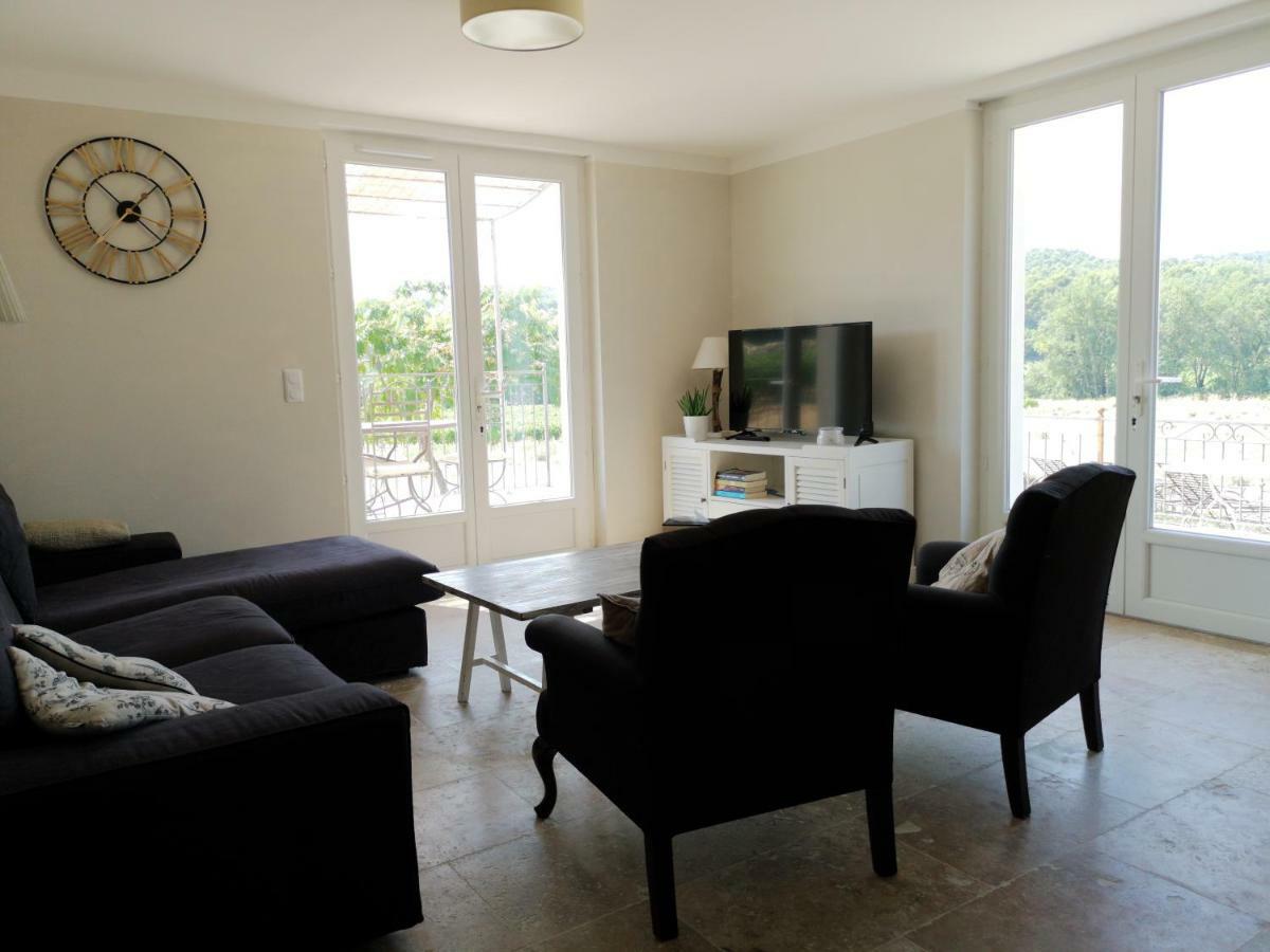 Entre Vignes Et Collines Holiday home *